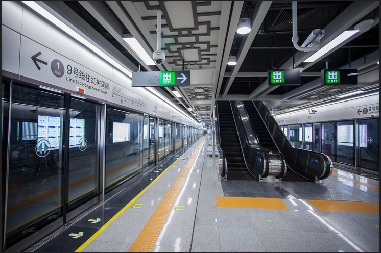 光等离子技术助推深圳地铁现代化升级